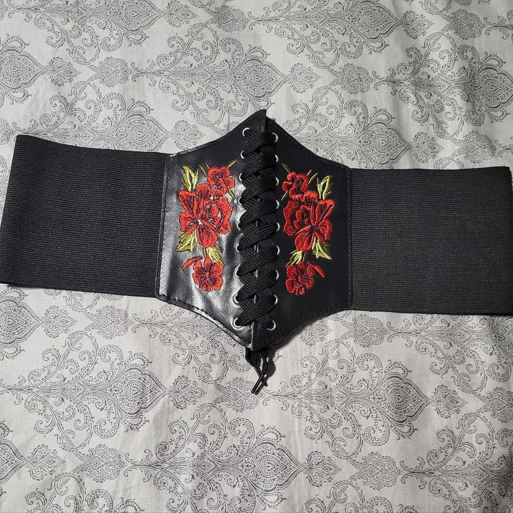 5 Items For $25 Rose print belt